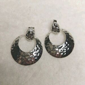 Hammered Silver Metal Hoop Earrings Retro 1.5in Fashion Door Knockers 80s/90s